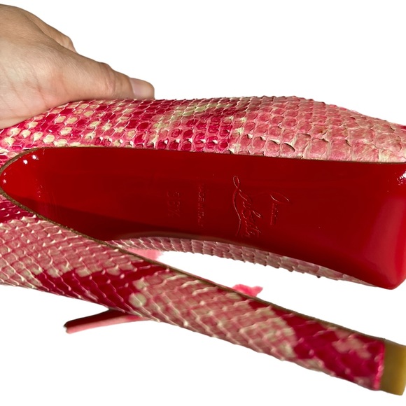 christian Louboutin pumps - Picture 2 of 5